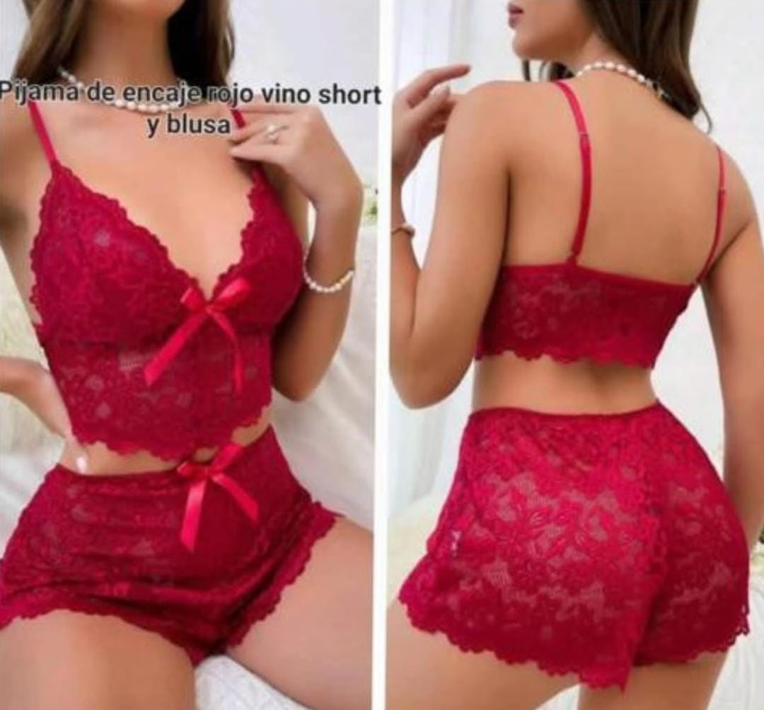 Ensemble body-culotte en dentelle