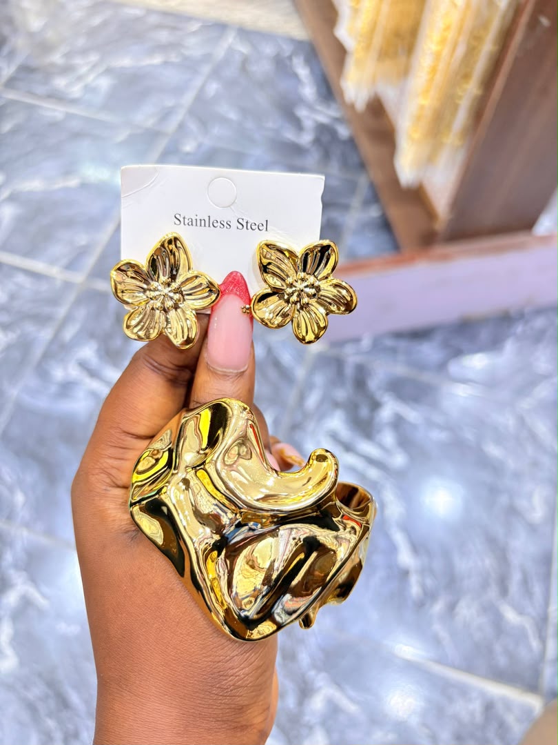Boucles d’oreilles + bracelet