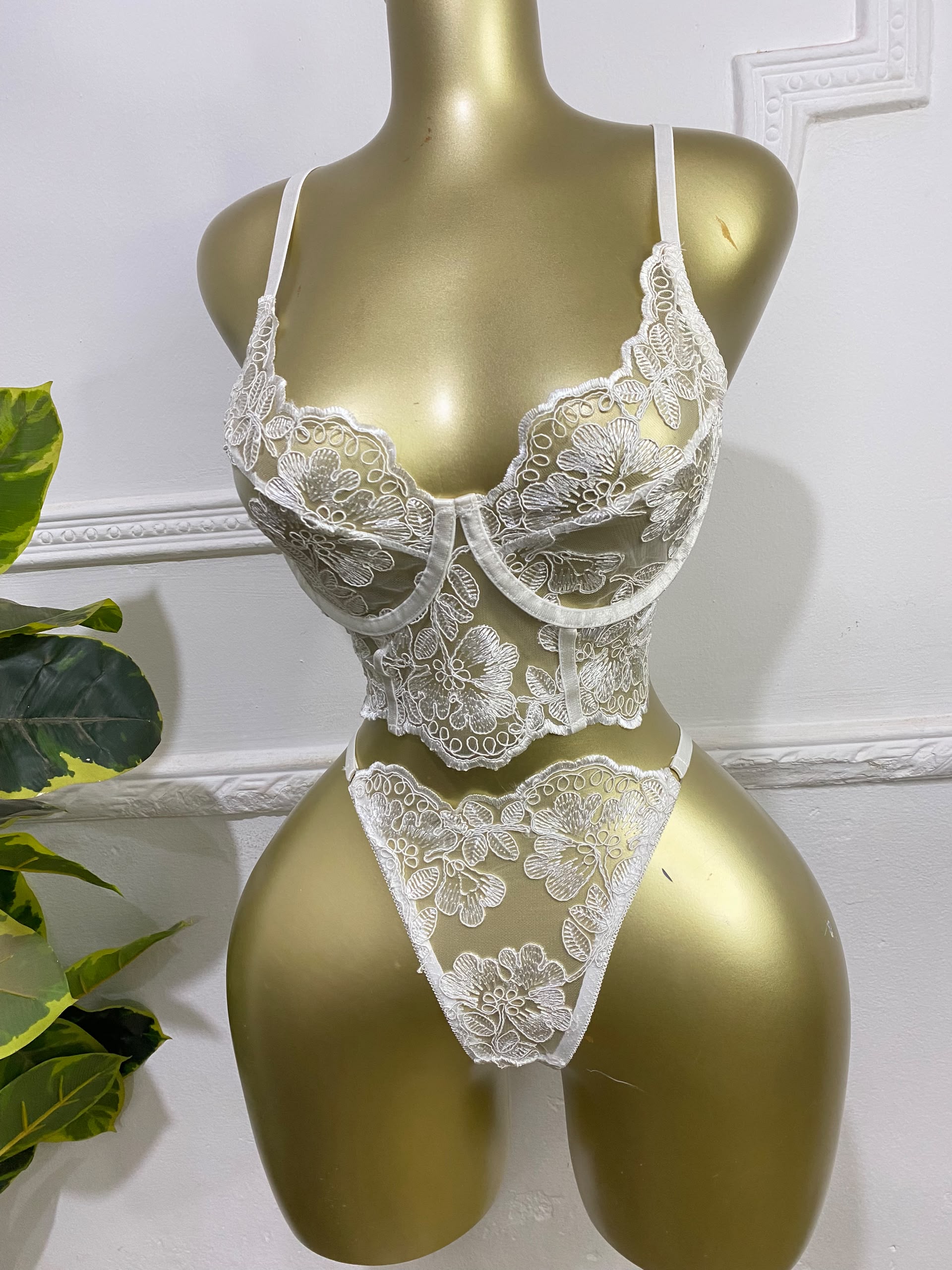 Ensemble bustier-string